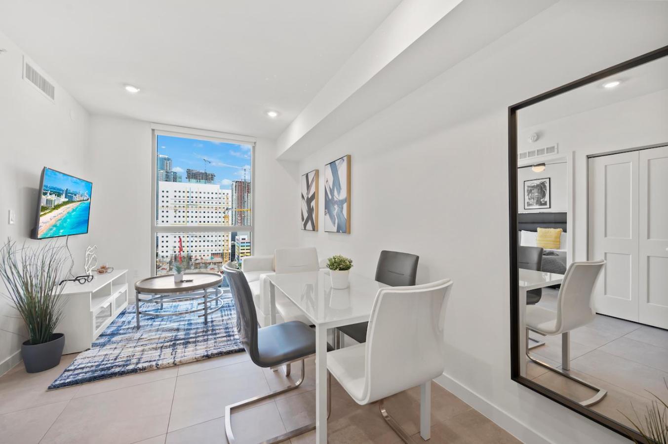 Modern Unit Mins From Brickell With Free Parking Διαμέρισμα Μαϊάμι Εξωτερικό φωτογραφία